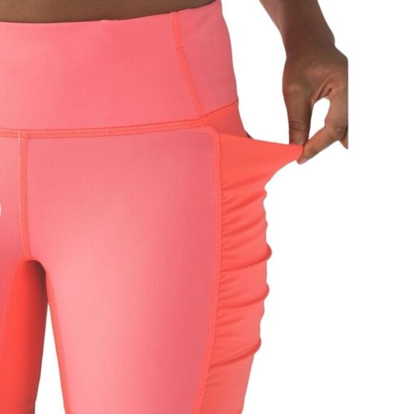 New Lululemon Speed Track Short -Grapefruit Hot Pink -Size 4 -Women's NWT - Picture 5 of 6